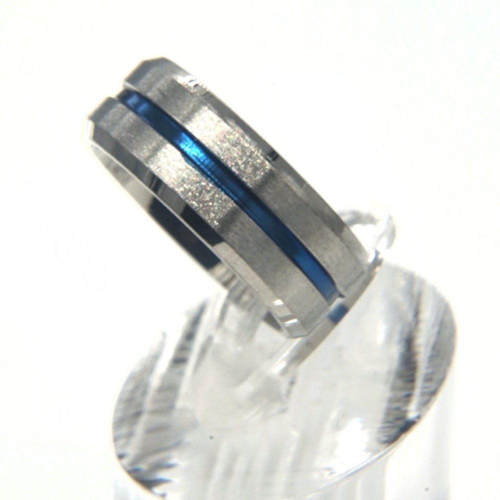 Silver wedding band with blue accent line. - Picture 3 of 3